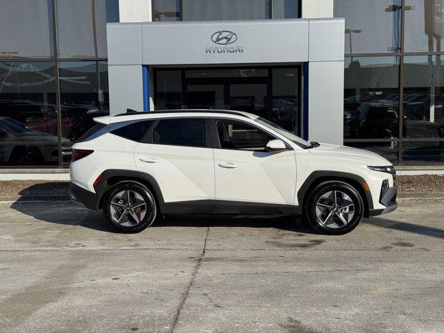 2025 Hyundai Tucson SEL photo 3