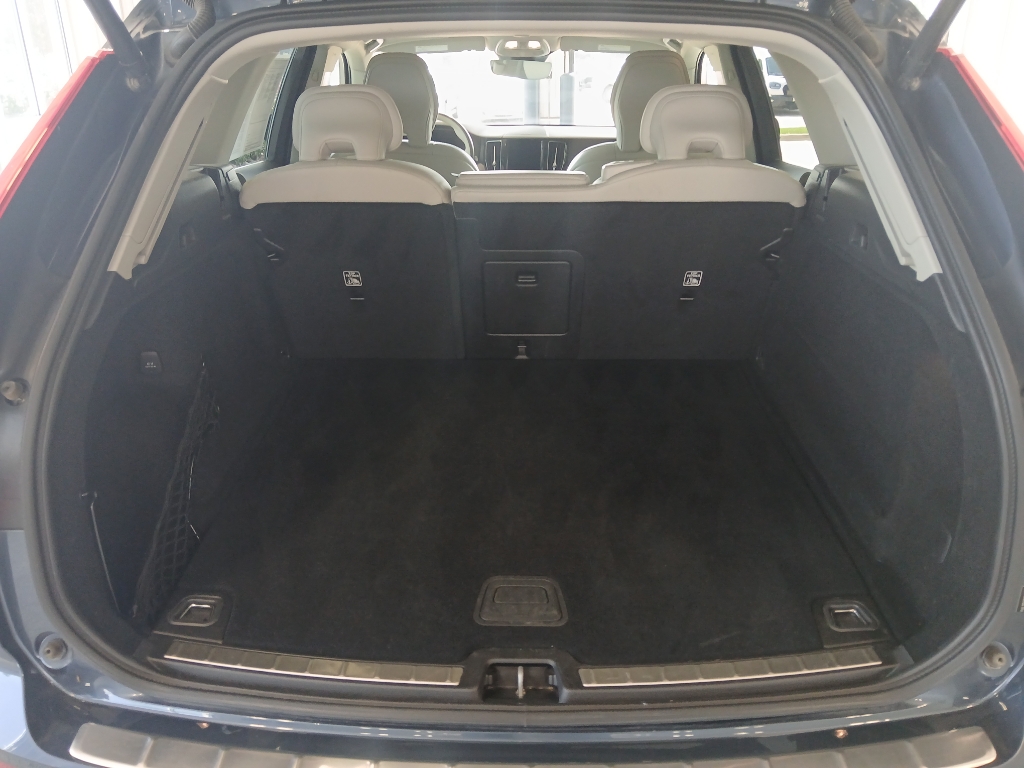 2023 Volvo XC60 Ultimate photo 15