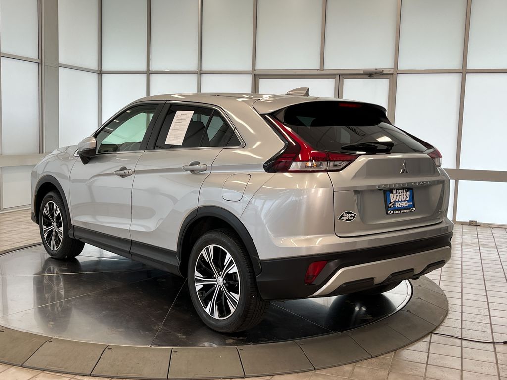 2022 Mitsubishi Eclipse Cross SE photo 6