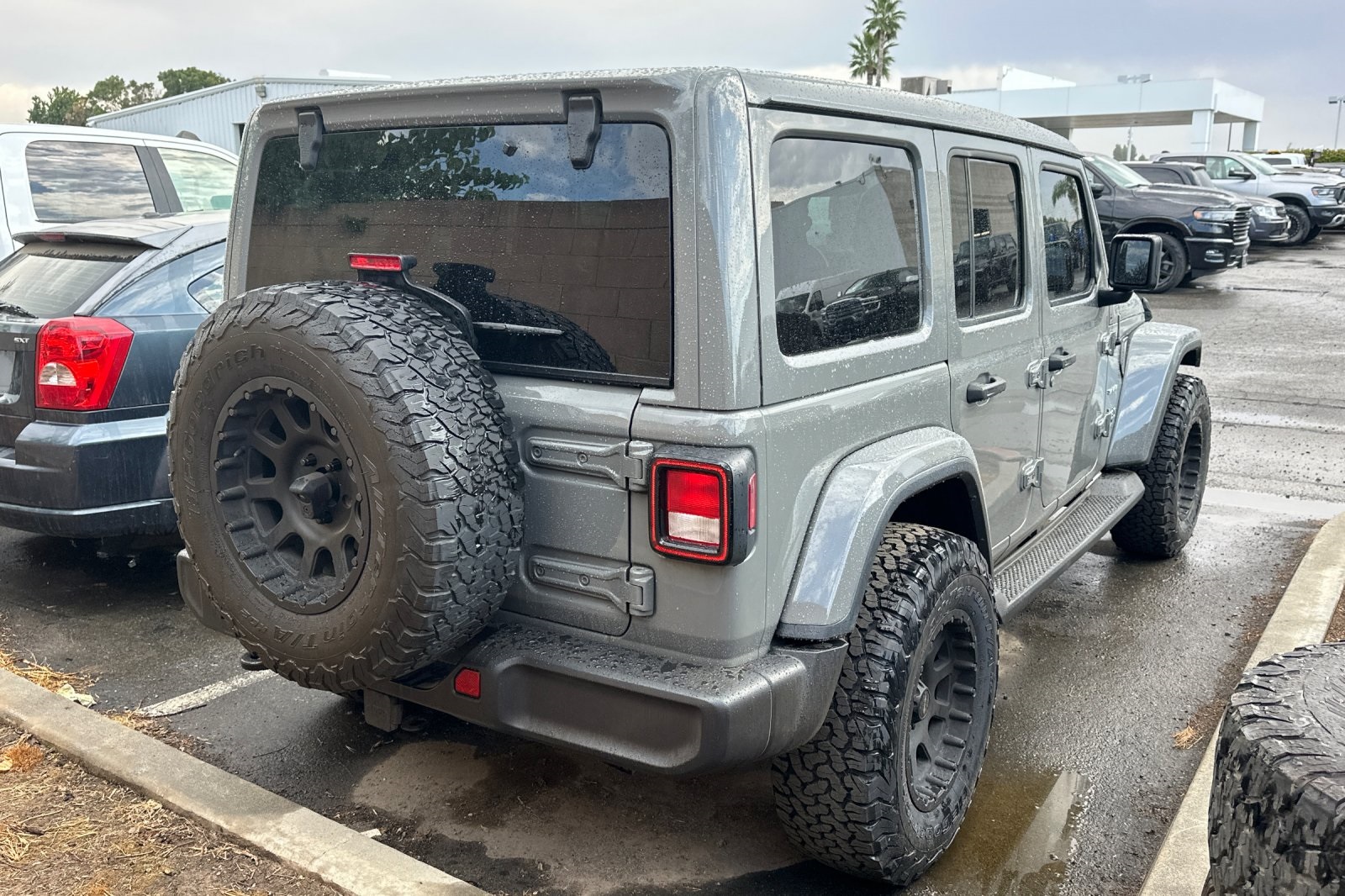 2021 Jeep Wrangler Unlimited Sahara photo 4