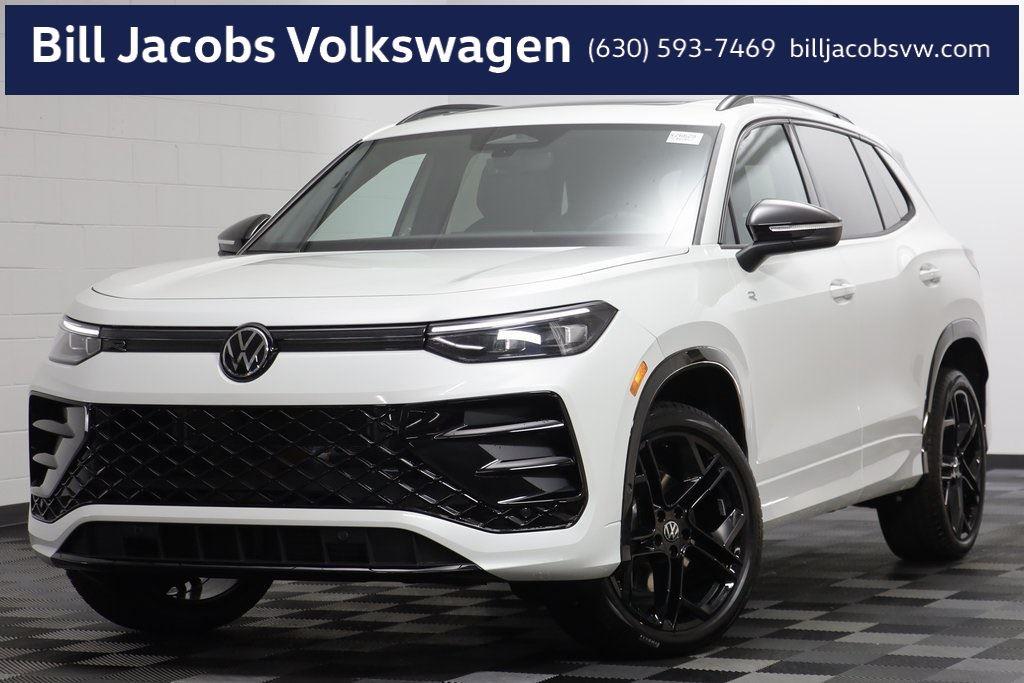 2026 Volkswagen Tiguan SE R-LINE BLACK's photo