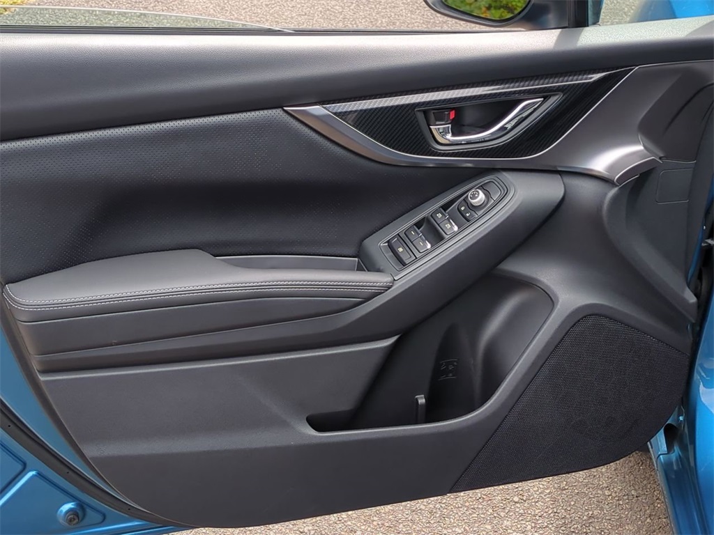 2017 Subaru Impreza 2.0i Limited photo 11