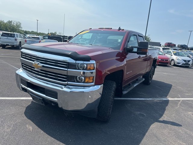 2017 Chevrolet Silverado 2500HD LT photo 3