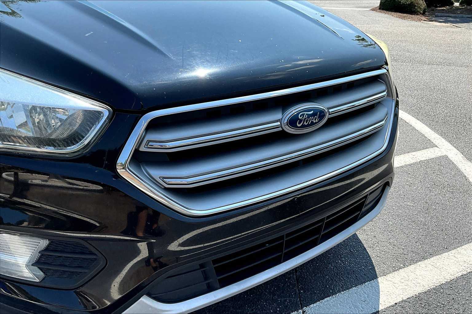 2017 Ford Escape SE photo 26
