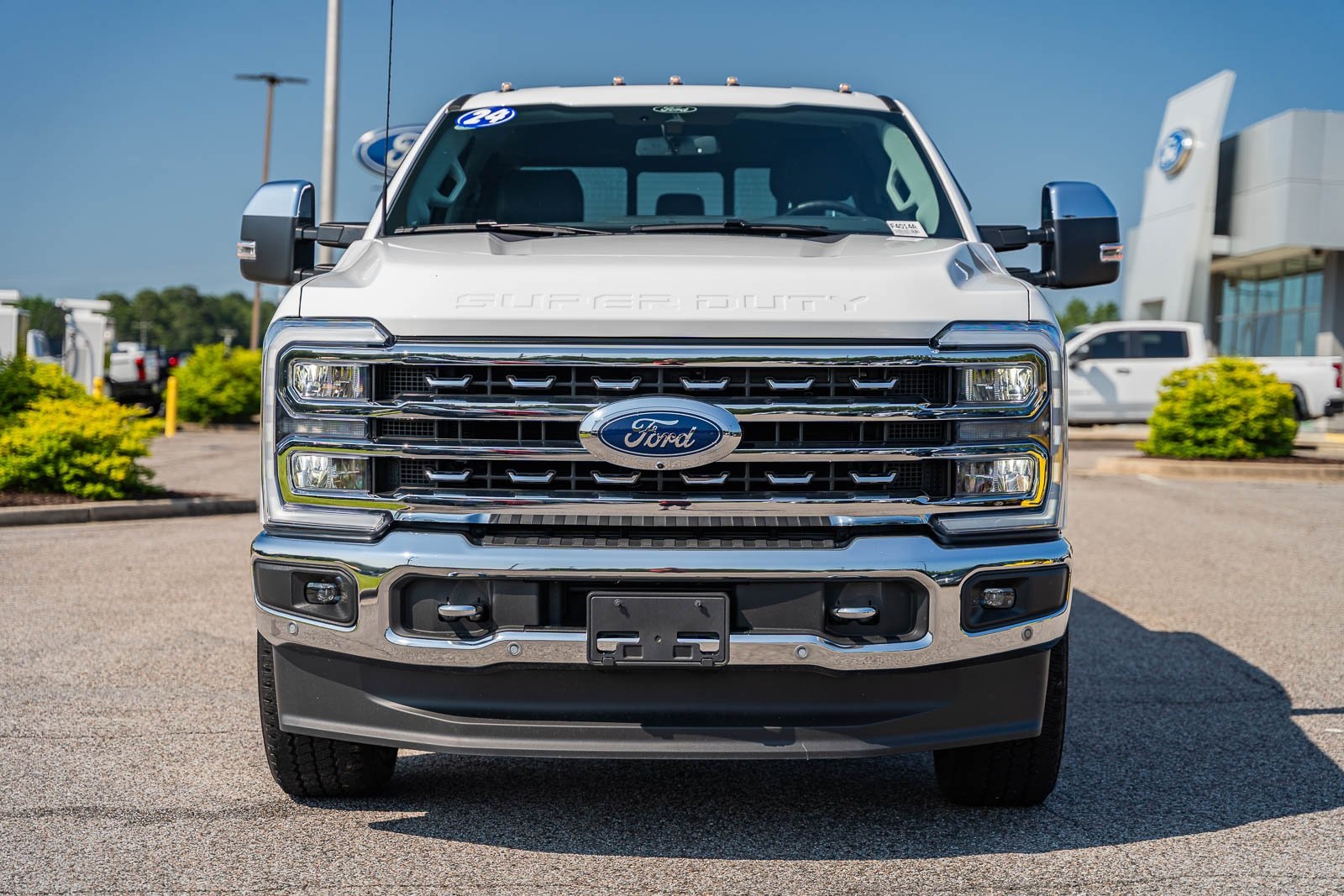 2024 Ford F-350 Lariat photo 2