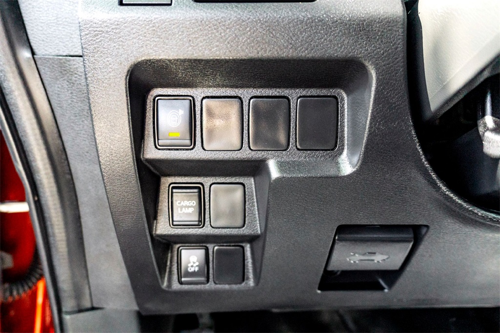 2025 Nissan Frontier SV photo 16