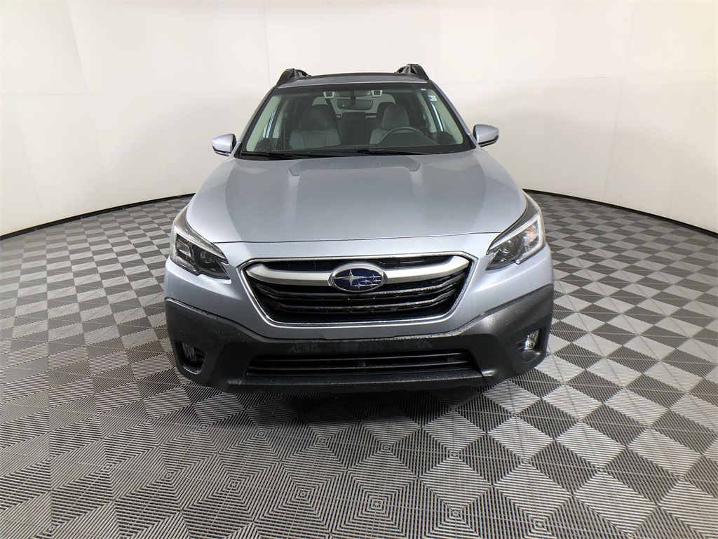 2020 Subaru Outback Premium photo 4