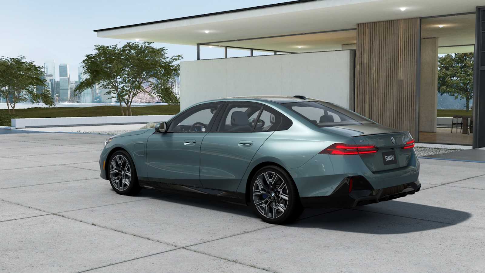 2026 Bmw 550e xDrive photo 2