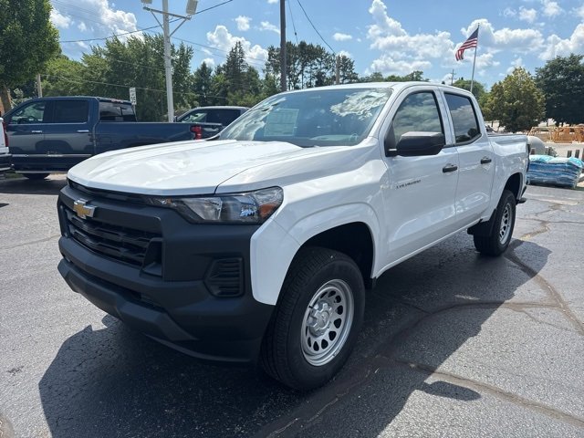 2025 Chevrolet Colorado LT photo 7