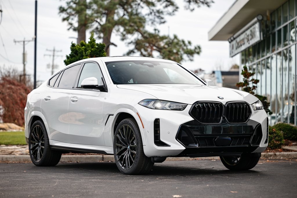 2026 BMW X6 40i's photo