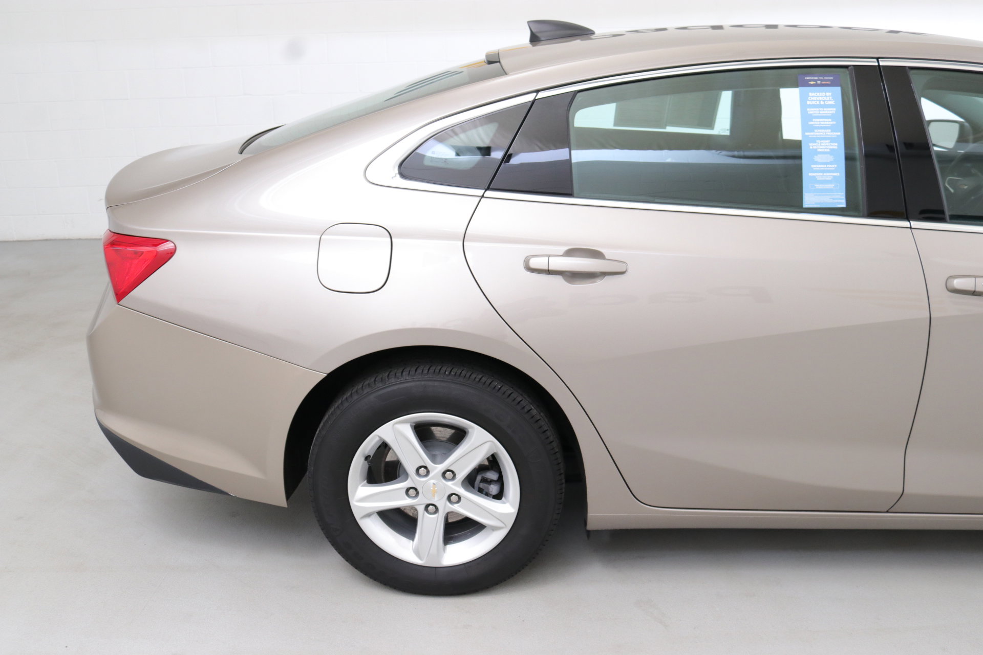 2022 Chevrolet Malibu LS photo 9