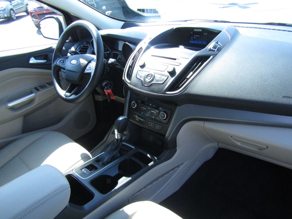 2017 Ford Escape SE photo 27