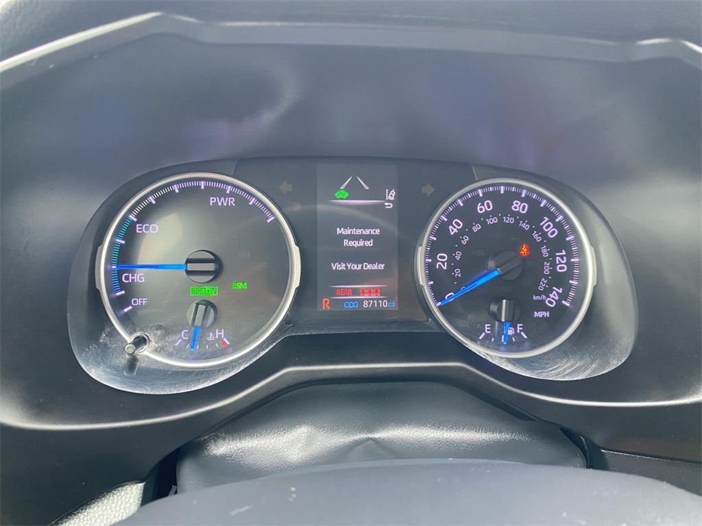 2020 Toyota RAV4 Hybrid LE photo 15