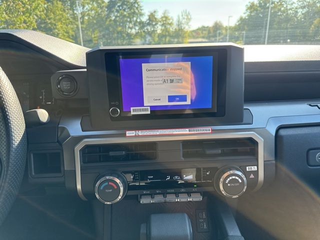 2025 Toyota Tacoma SR5 4x4 Double Cab photo 18