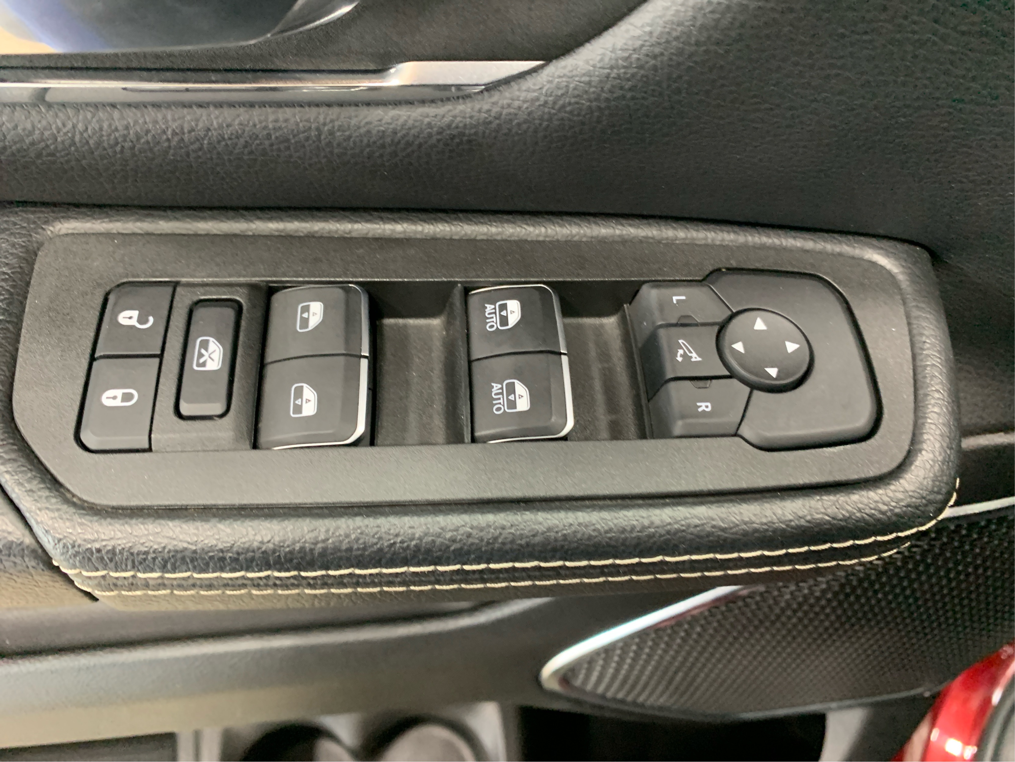 2025 Ram 1500 Laramie photo 13