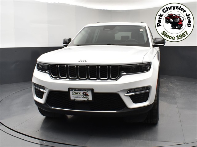Used 2022 Jeep Grand Cherokee Limited with VIN 1C4RJHBG1N8610611 for sale in Burnsville, Minnesota