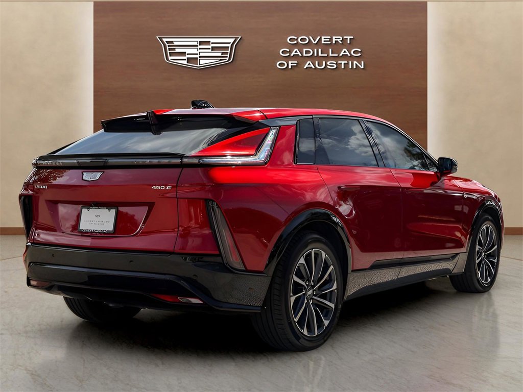 2024 Cadillac Lyriq Sport photo 4