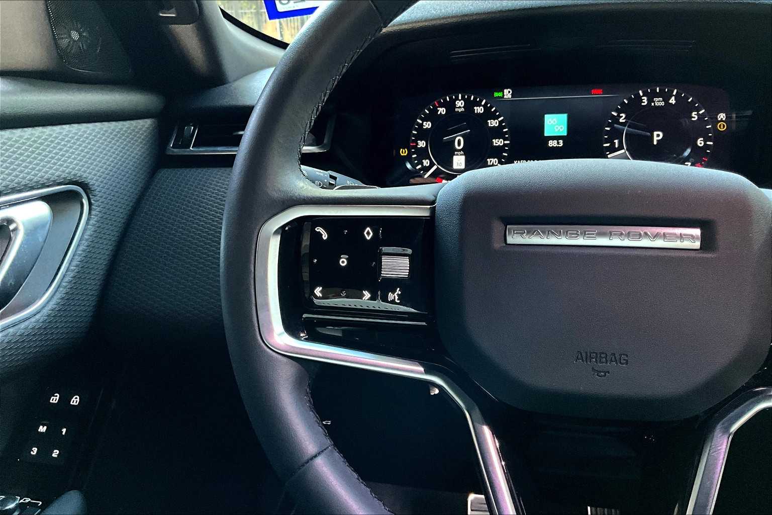 2023 Land Rover Range Rover Velar R-Dynamic S photo 19