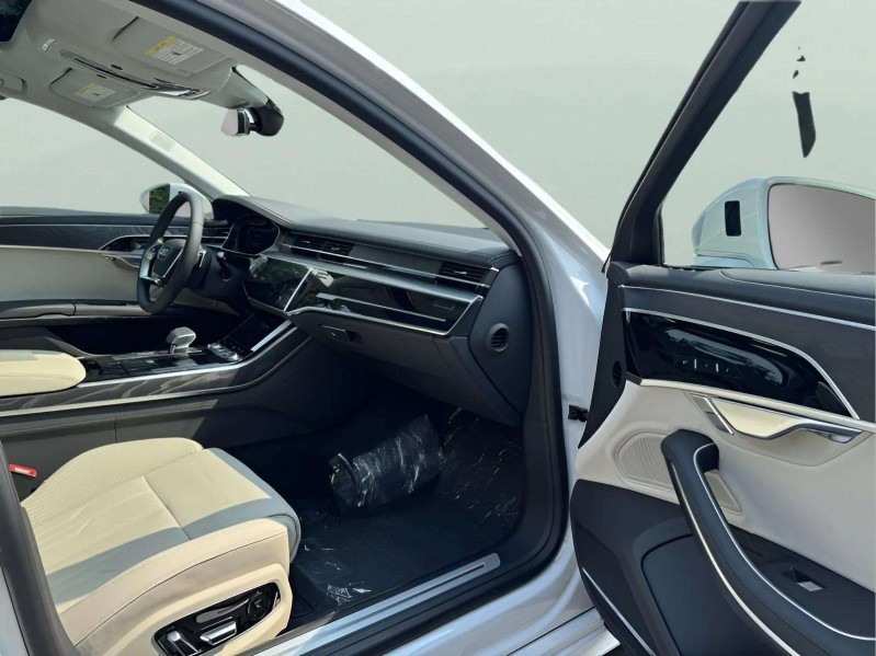 2025 Audi A8 L 55 photo 14