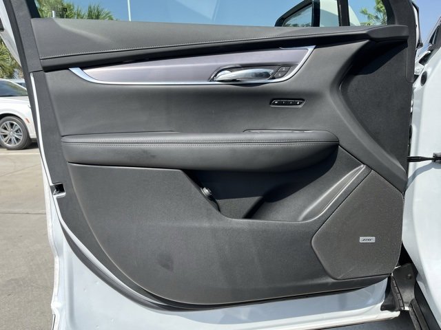 2025 Cadillac XT6 Luxury photo 10
