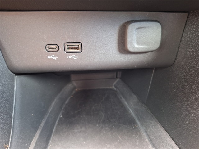 2024 Buick Encore GX Sport Touring photo 15