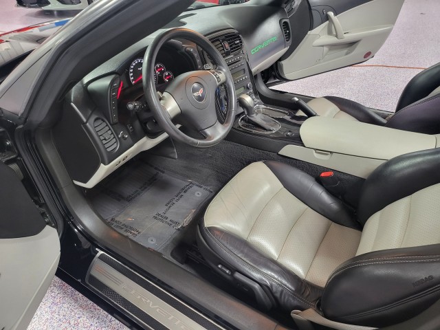 2008 Chevrolet Corvette 3LT photo 9