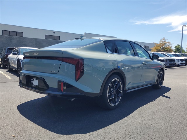 2025 Kia K4 GT-Line photo 4