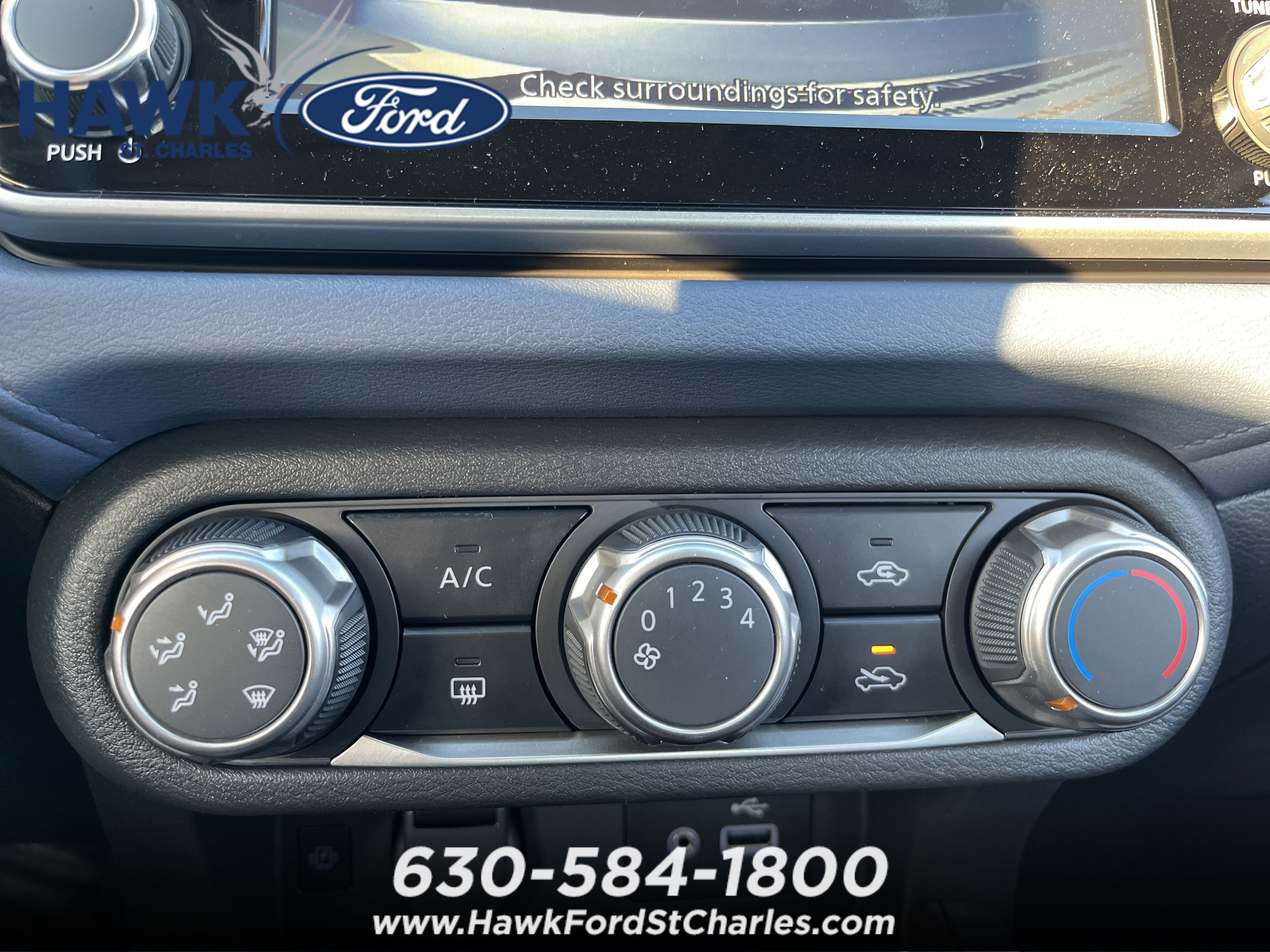 2025 NISSAN VERSA - Image 19