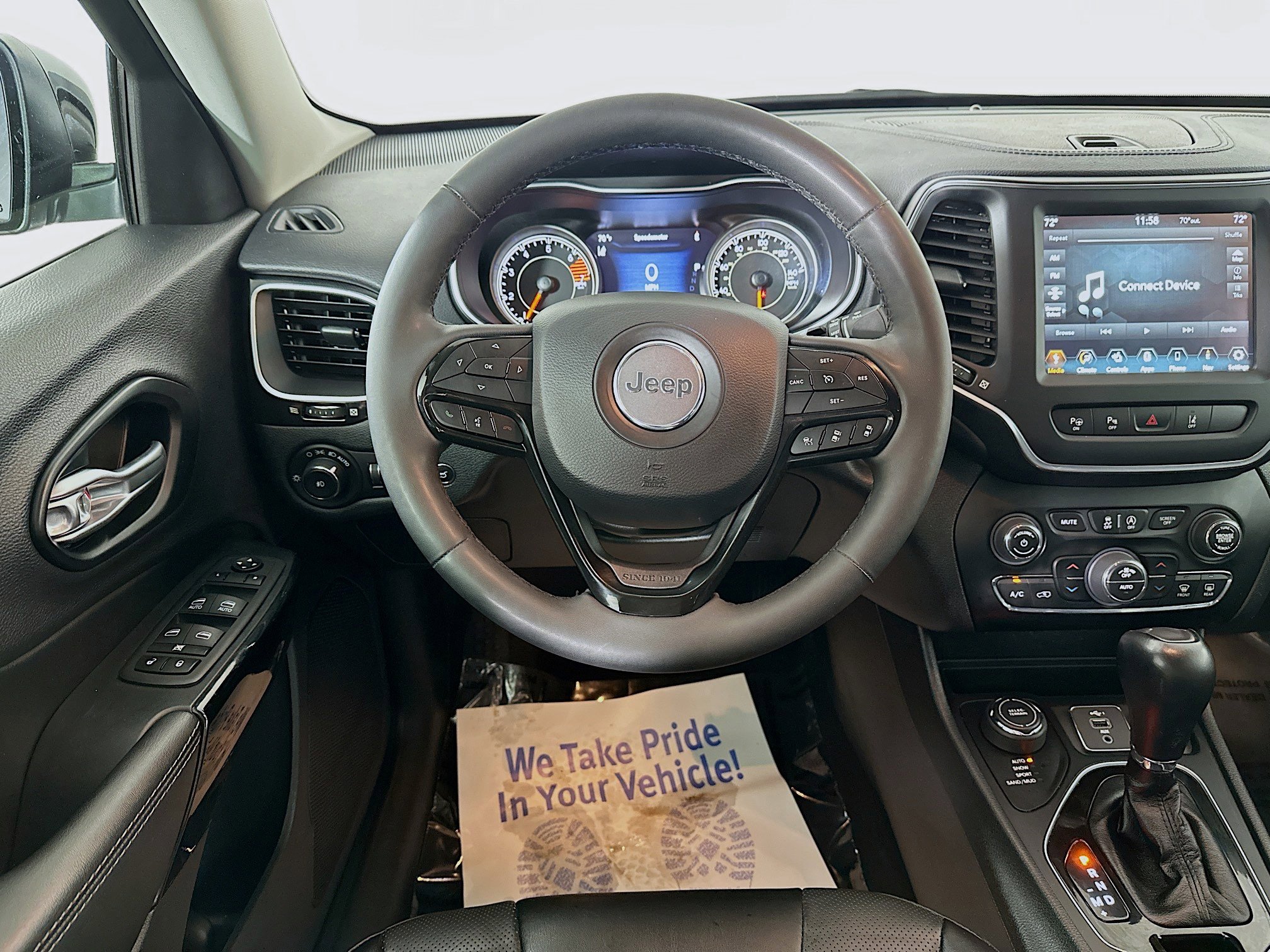 2023 Jeep Cherokee Altitude photo 17