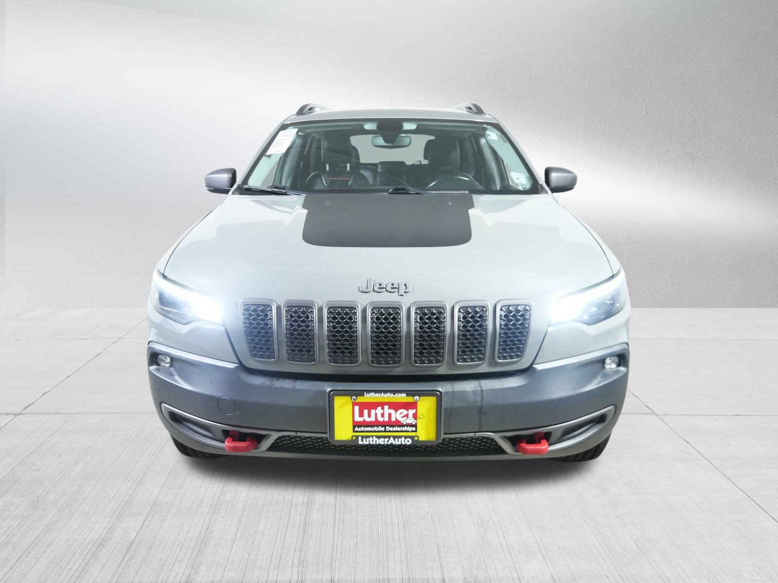 Used 2019 Jeep Cherokee Trailhawk with VIN 1C4PJMBX8KD399538 for sale in Cambridge, Minnesota