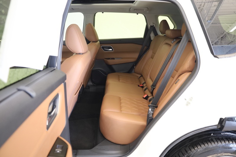2024 Nissan Rogue Platinum photo 33