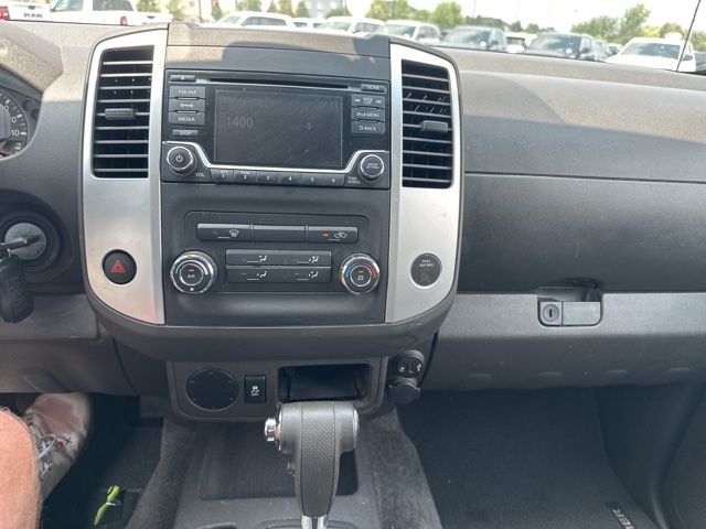 2017 Nissan Frontier SV photo 12