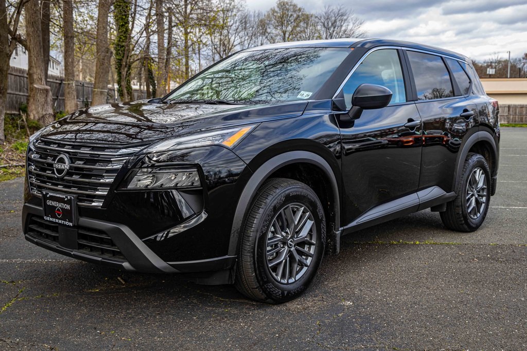 2024 Nissan Rogue S AWD photo 3