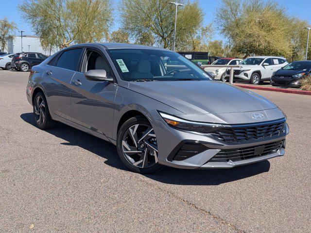 2025 Hyundai Elantra Hybrid Limited photo 2