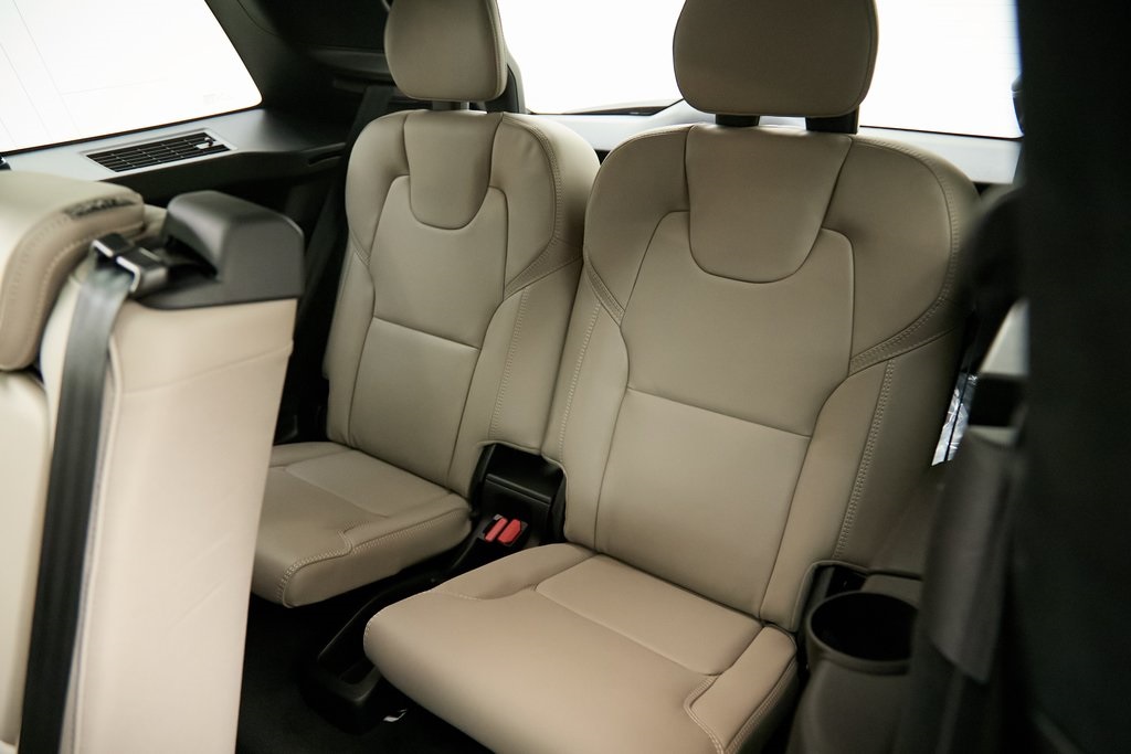 2026 VOLVO XC90 - Image 20