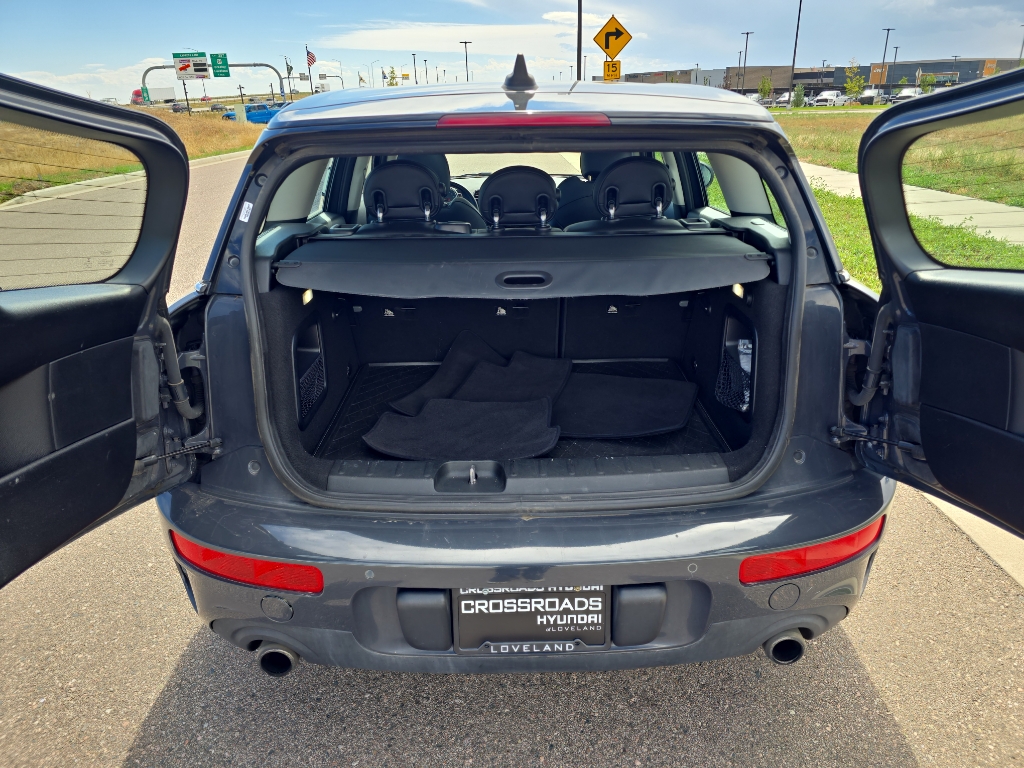 2017 Mini Clubman Base S ALL4 photo 25