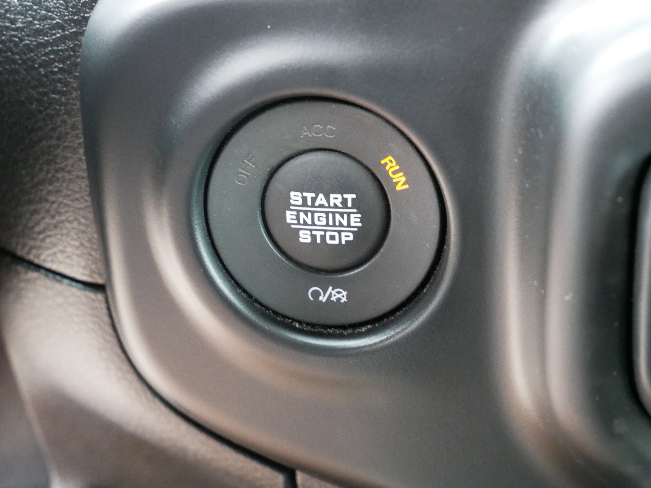 2020 Jeep Wrangler Unlimited Sahara Altitude photo 23