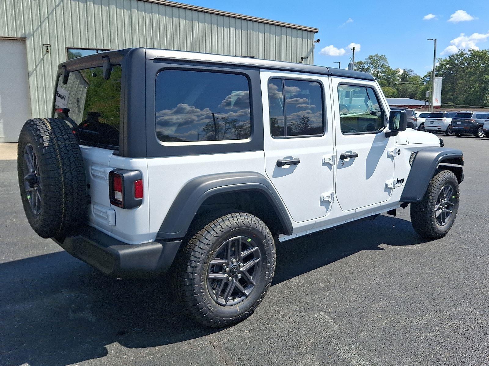 2025 Jeep Wrangler Sport S photo 4
