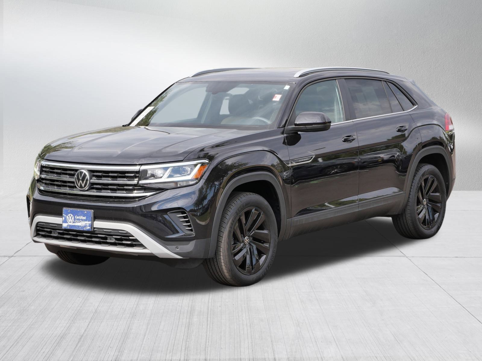 2022 Volkswagen Atlas Cross Sport V6 SE Technology photo 3