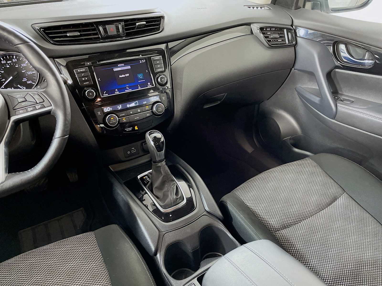 2022 Nissan Rogue Sport SV photo 20