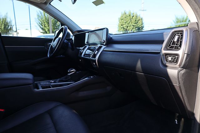 2022 Kia Sorento S photo 32