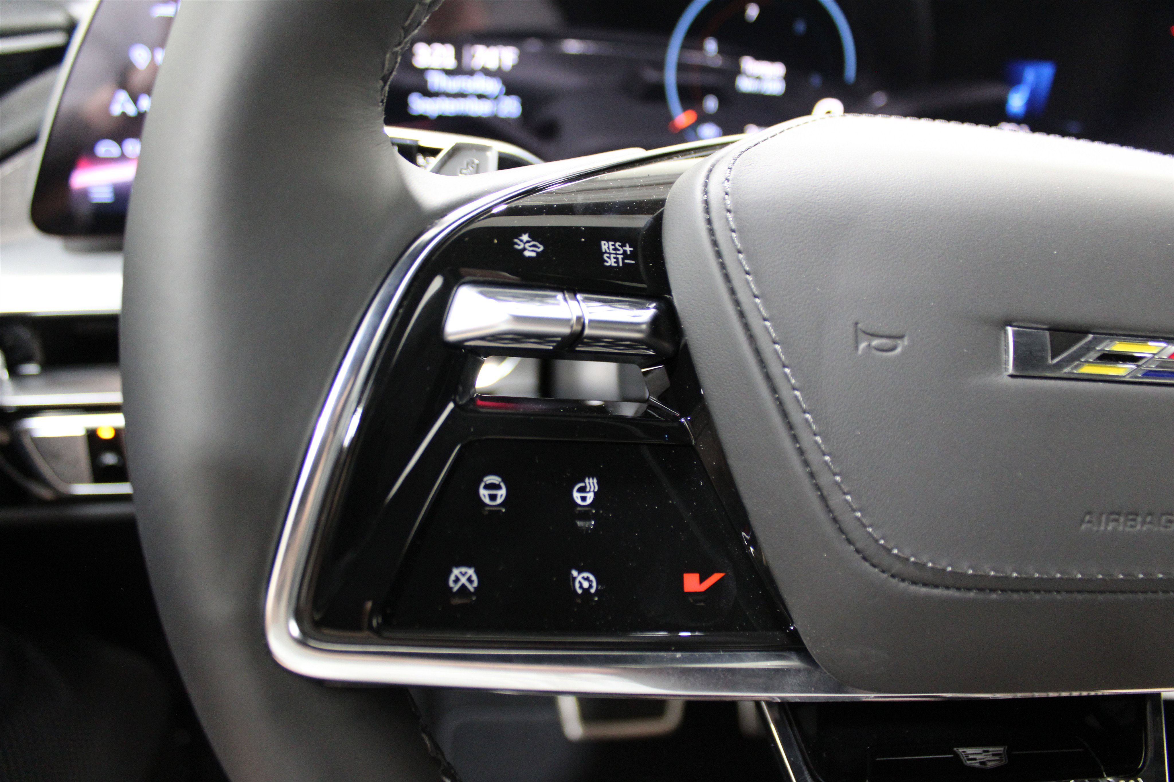 2026 Cadillac Lyriq photo 8