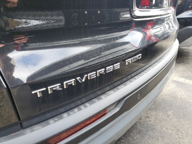 2026 Chevrolet Traverse photo 4