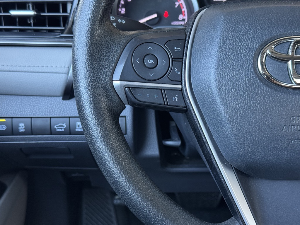2023 Toyota Camry LE photo 19