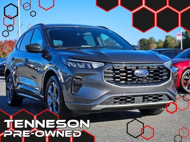 2023 Ford Escape ST-Line's photo