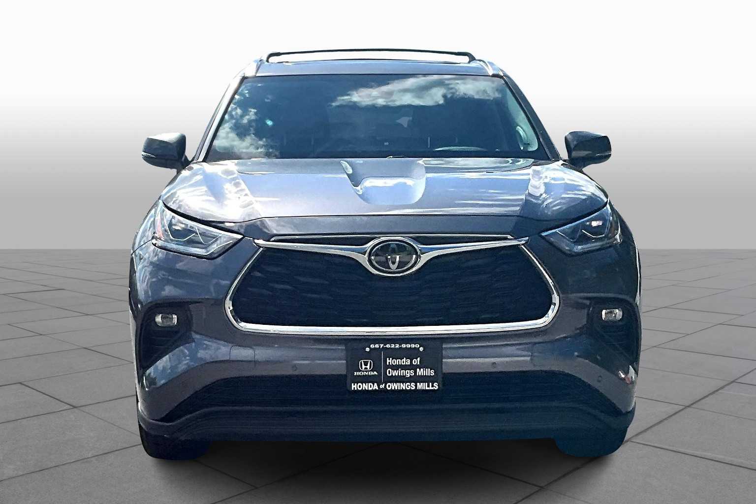 2021 Toyota Highlander Limited photo 3