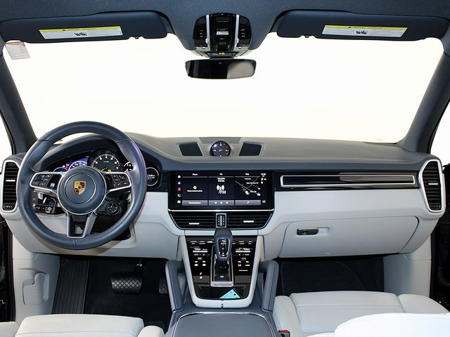 2023 Porsche Cayenne E-Hybrid Platinum Edition photo 12