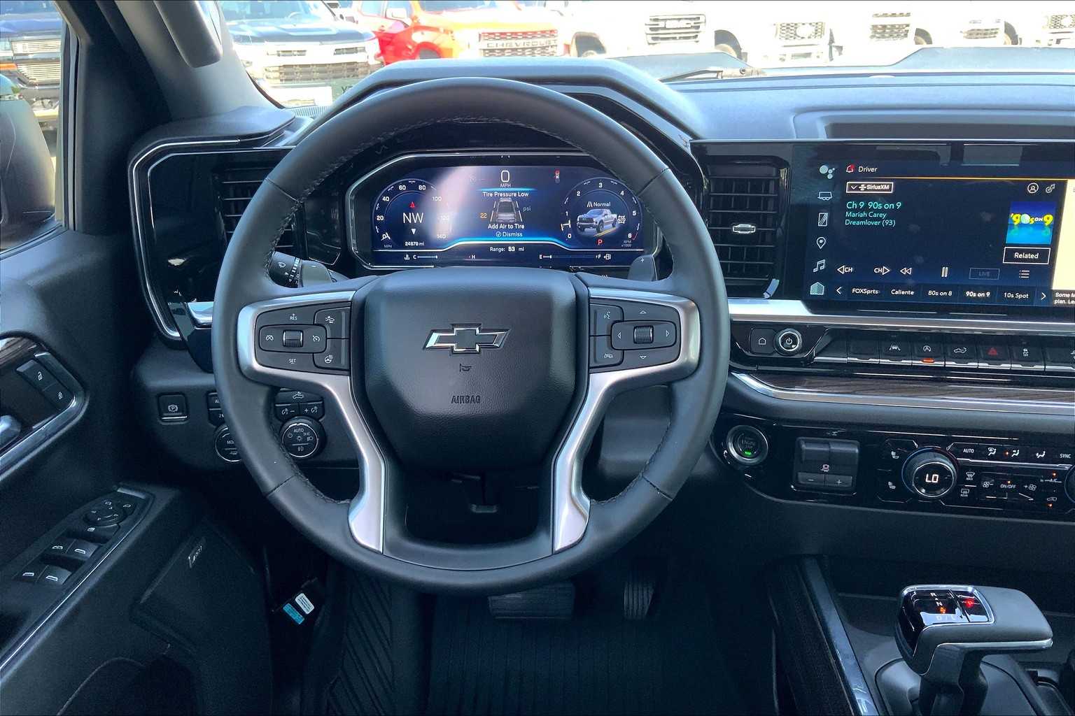 2024 Chevrolet Silverado 1500 LT Trail Boss photo 5
