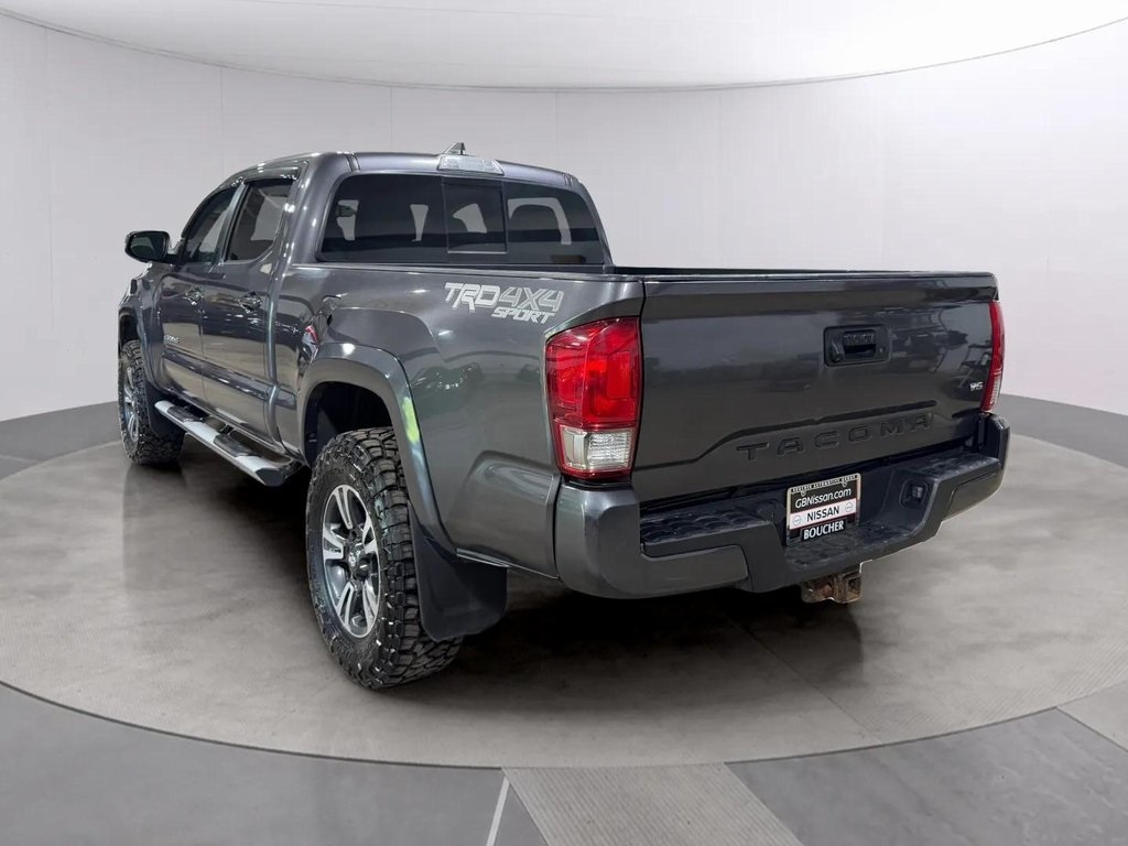 2017 Toyota Tacoma TRD Off-Road photo 6