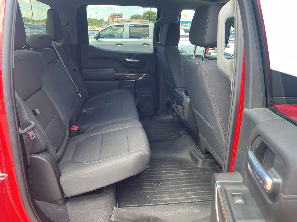 2021 Chevrolet Silverado 1500 RST photo 13